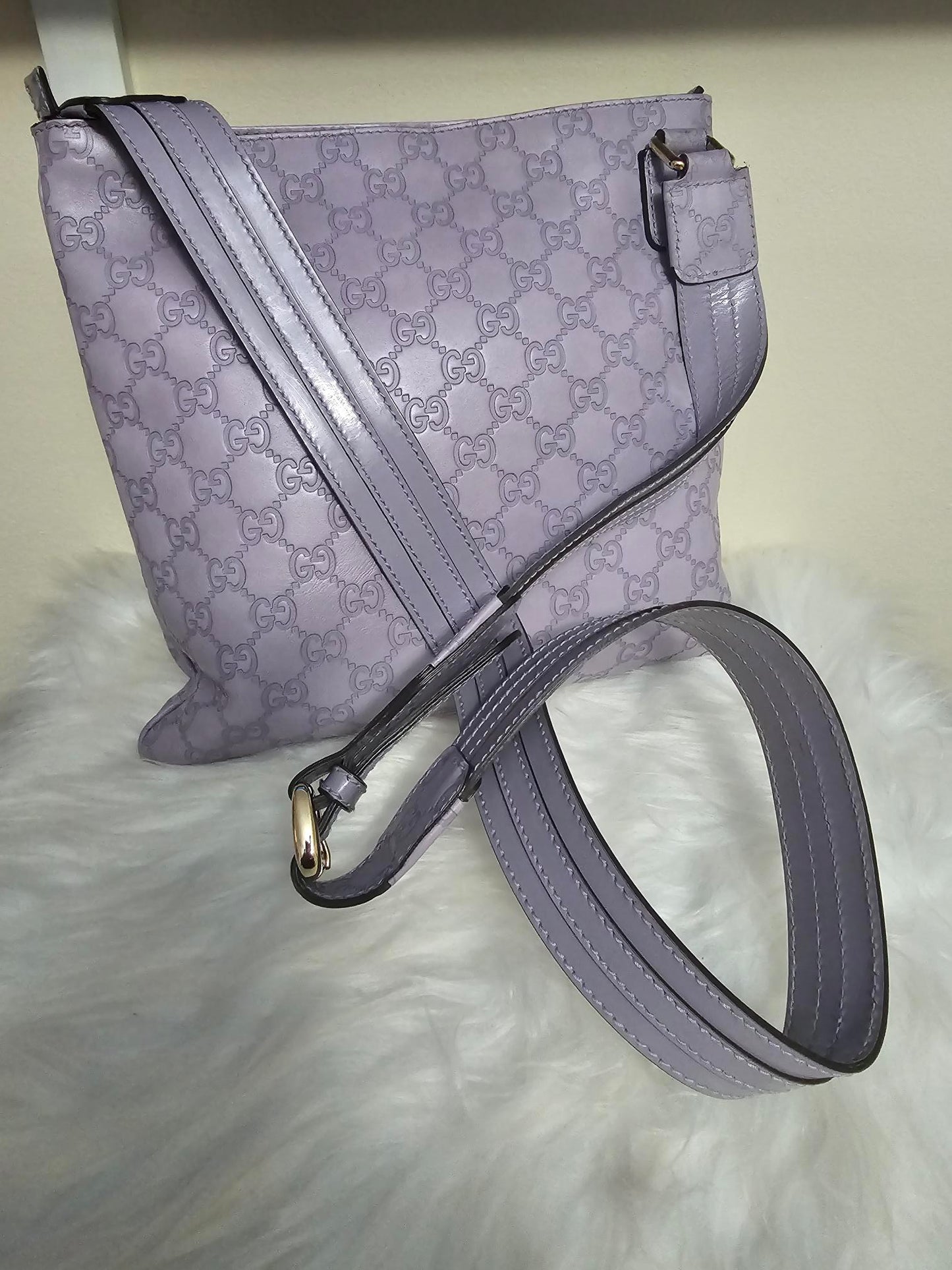 Pre-Owned Gucci GG Guccissima Lilac Crossbody Bag