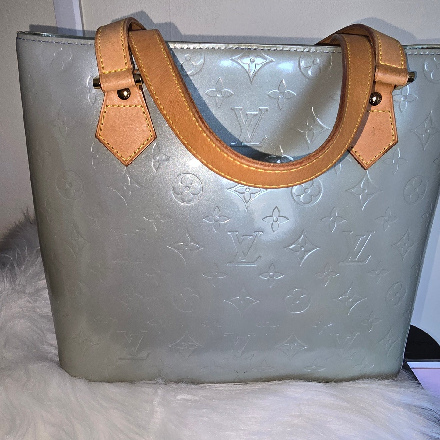 Louis Vuitton Vernis Pistachio Shoulder Bag