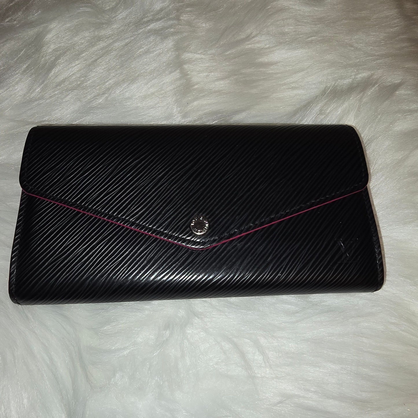 Louis Vuitton Black Epi Sarah wallet