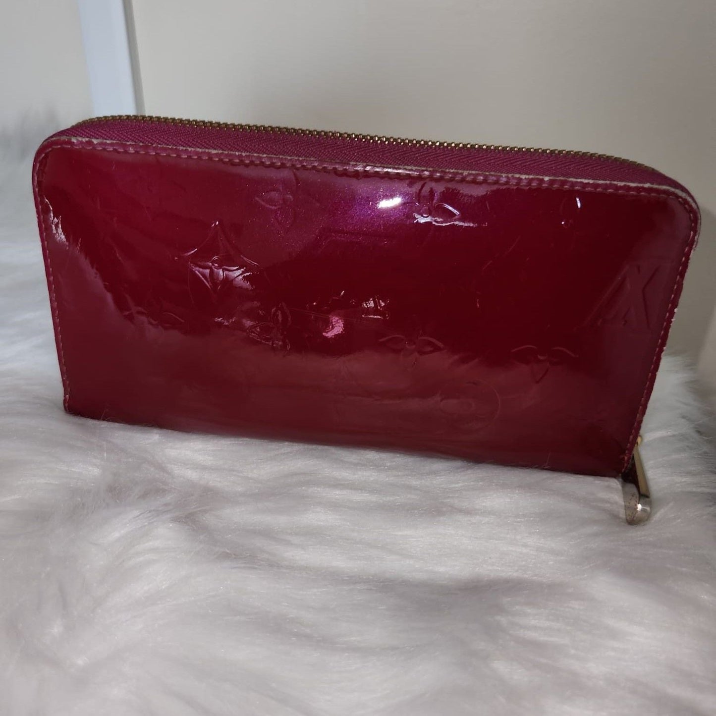 Louis Vuitton Monogram vernis zippy wallet