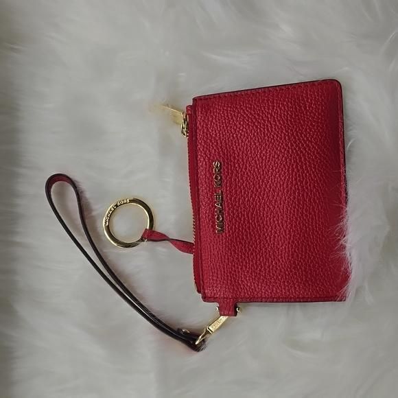 Micheal Kors wristlet