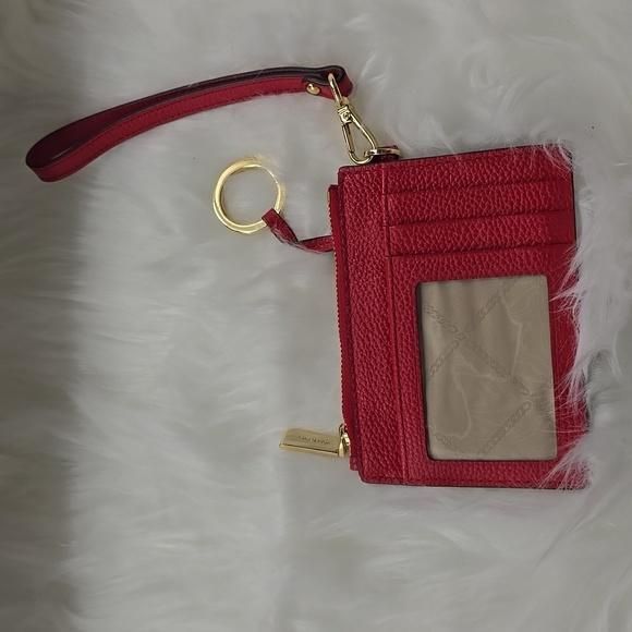 Micheal Kors wristlet